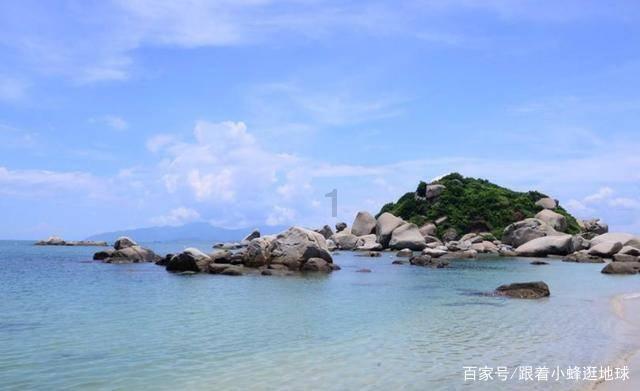 孙俪儿子变化大，一头卷发加漫画腿超洋气，孙俪私服比红毯强太多